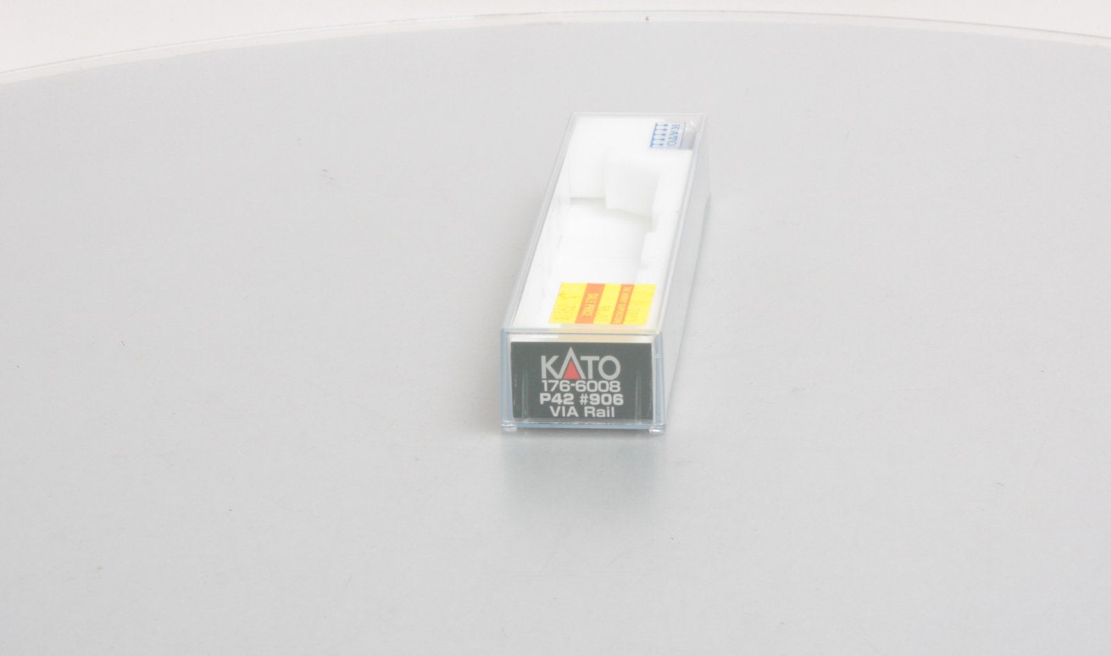 Kato 176-6008 Amtrak N Scale P42 VIA Rail Diesel Locomotive #188