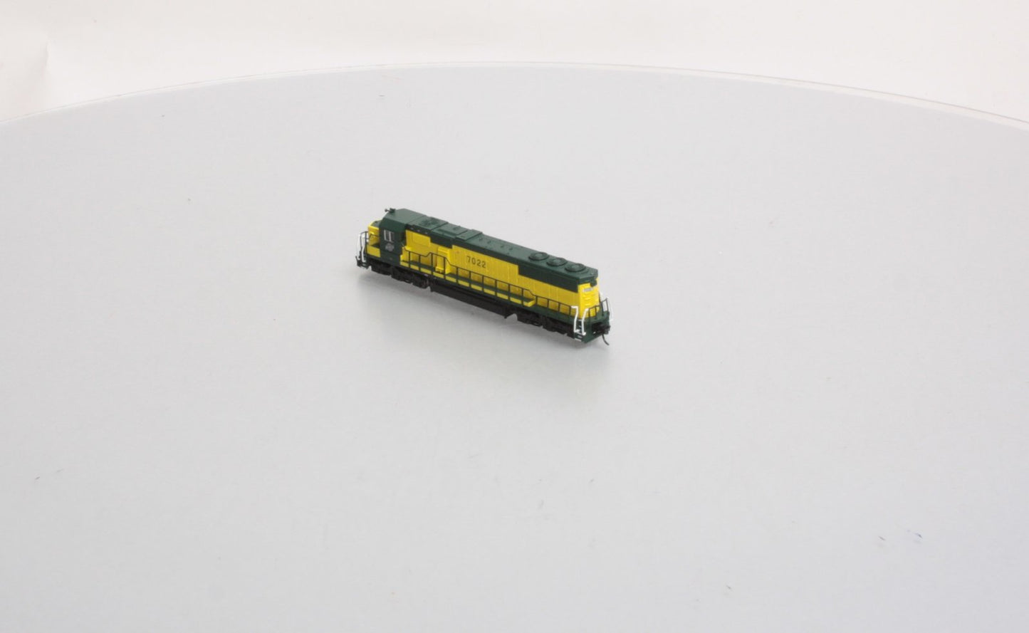 Atlas 49339 N Chicago & North Western SD-50 Diesel Locomotive Standard DC #7022