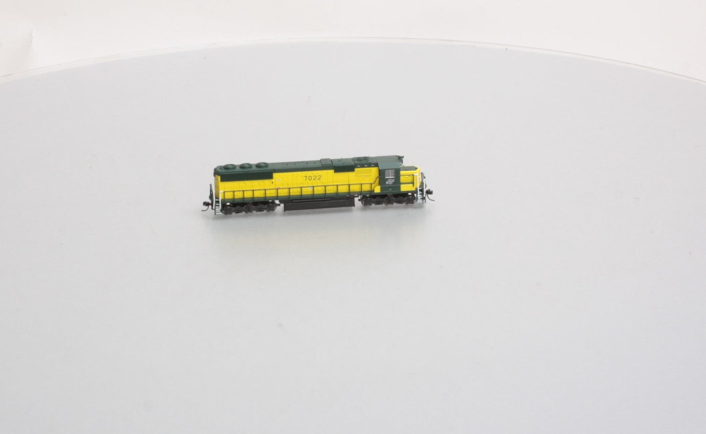 Atlas 49339 N Chicago & North Western SD-50 Diesel Locomotive Standard DC #7022