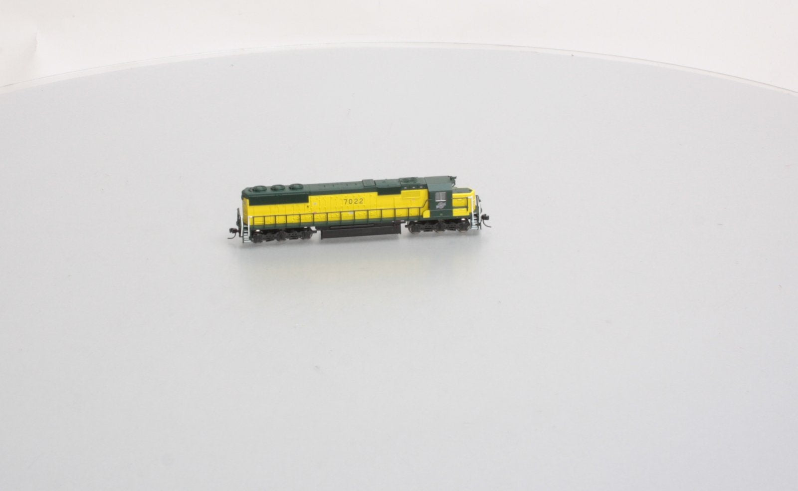 Atlas 49339 N Chicago & North Western SD-50 Diesel Locomotive Standard DC #7022