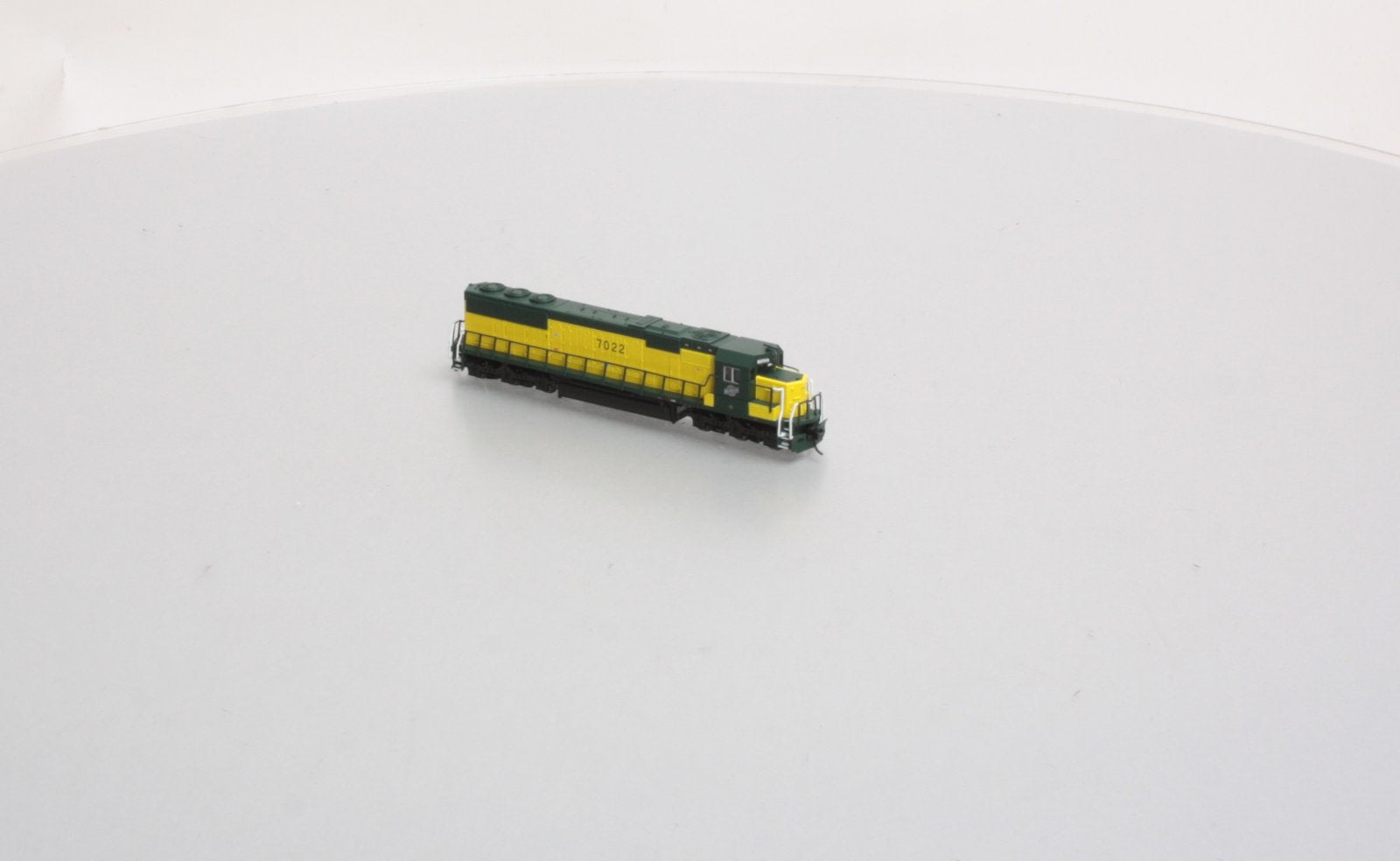 Atlas 49339 N Chicago & North Western SD-50 Diesel Locomotive Standard DC #7022