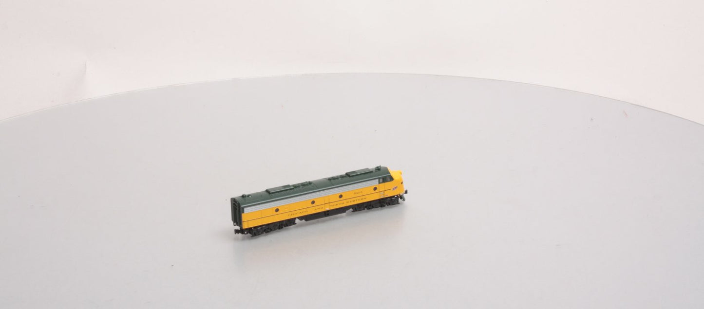 Kato 176-5360 N C&NW E8A Diesel Locomotive #5021A