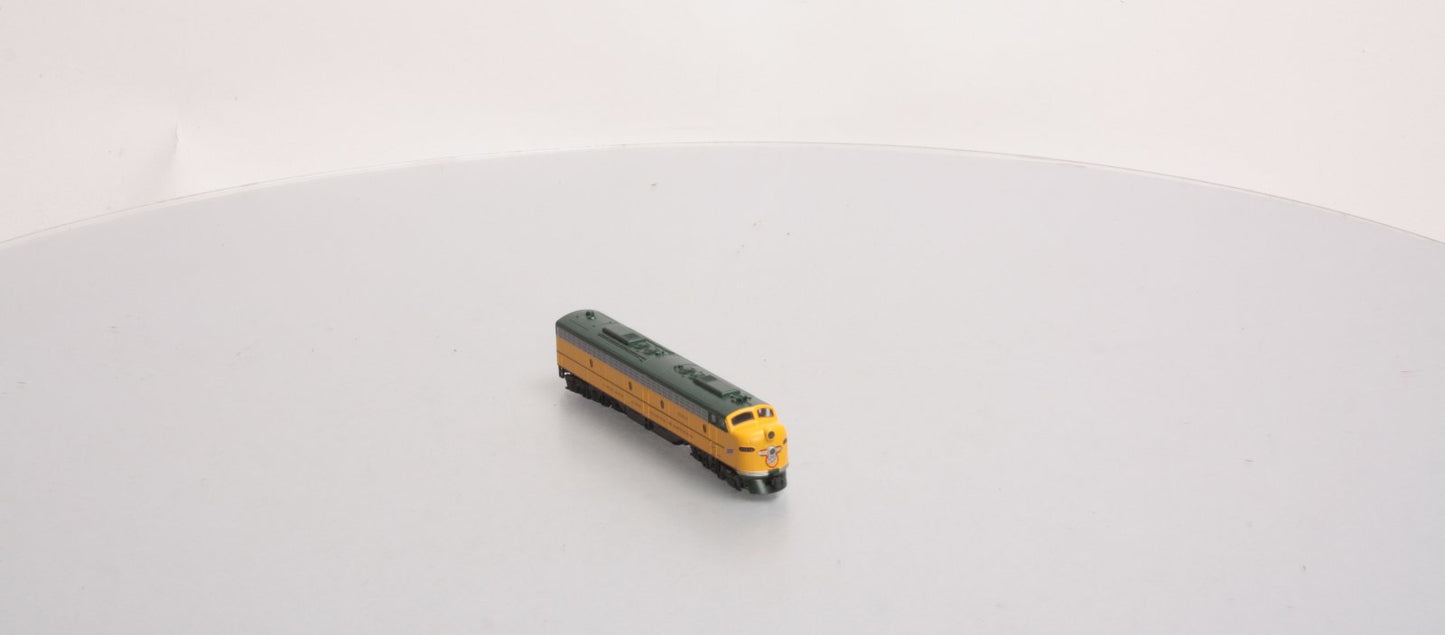 Kato 176-5360 N C&NW E8A Diesel Locomotive #5021A