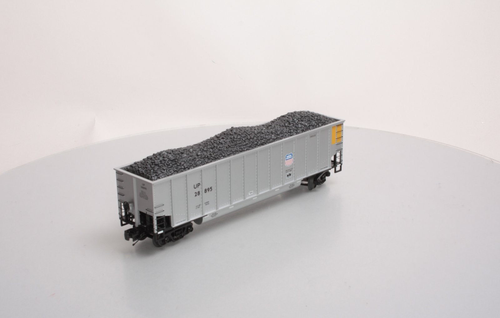MTH 20-97216 O Union Pacific Coalporter Hopper Car #28895 w/Coal Load