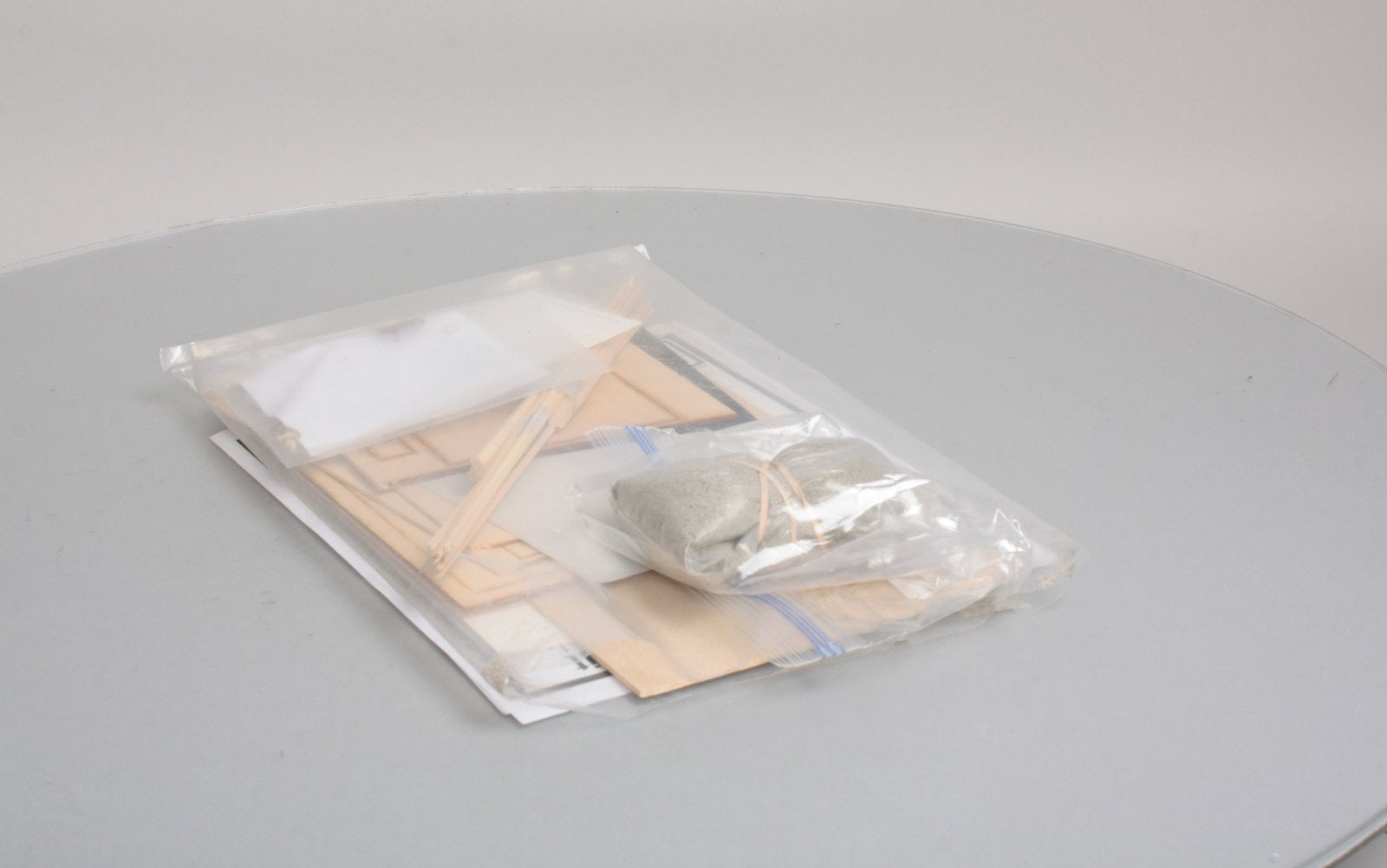 Model Tech Studios S0066 O Scale Locomotive Sand Facility Building Kit
