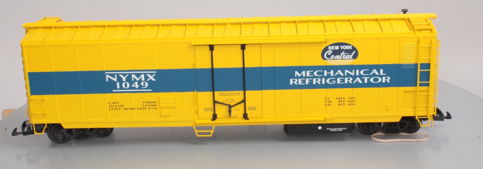 USA Trains 16719 G New York Central 50' Mechanical Refrigerator Car #1049