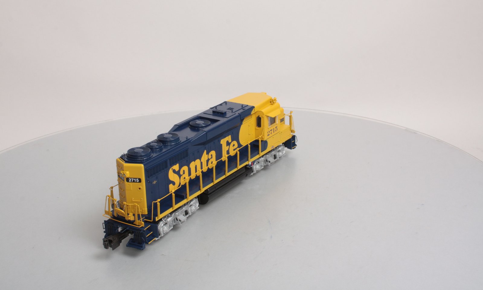 Lionel 6-28387 Santa Fe Non-Powered GP30 Diesel Locomotive #2715