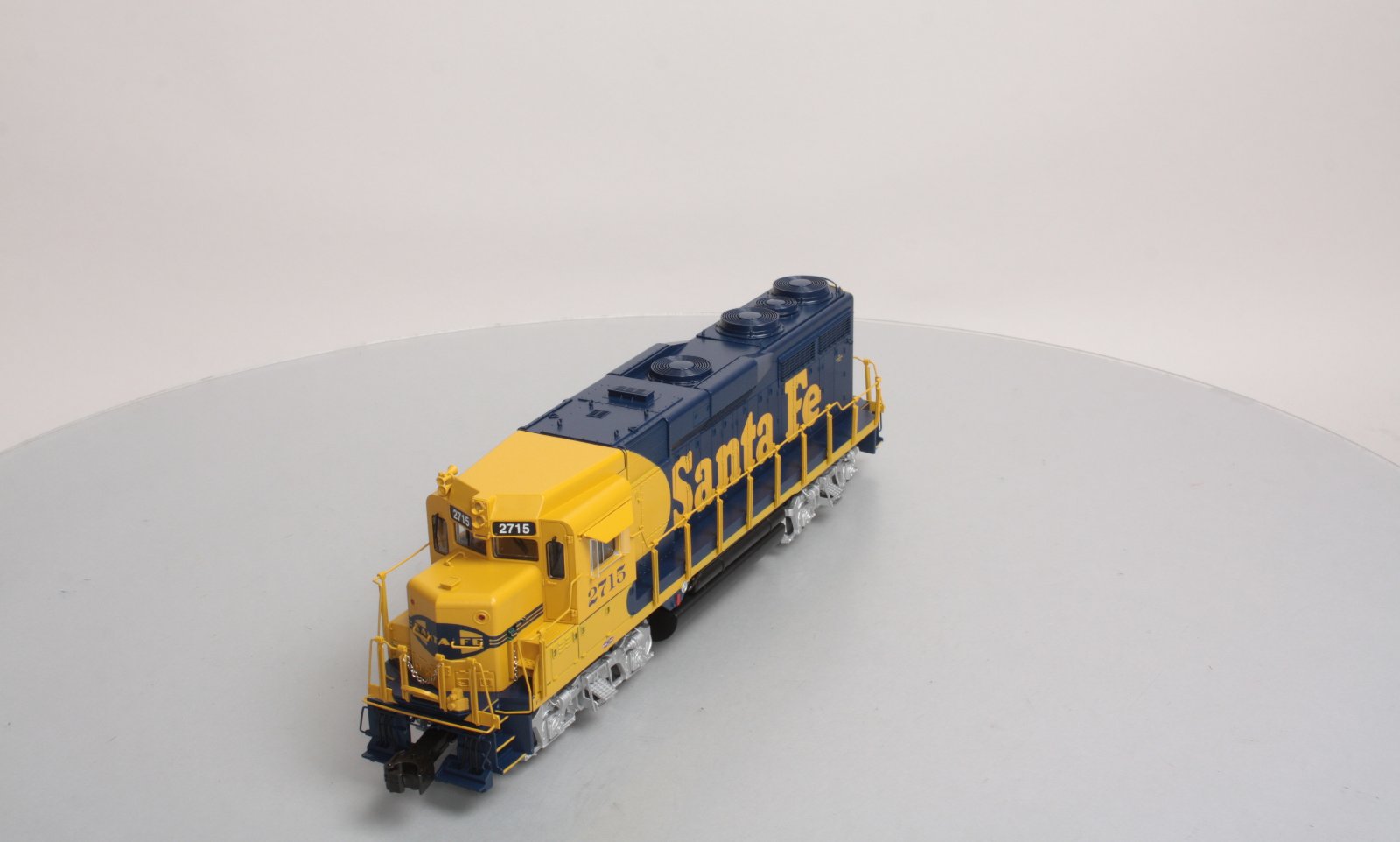 Lionel 6-28387 Santa Fe Non-Powered GP30 Diesel Locomotive #2715