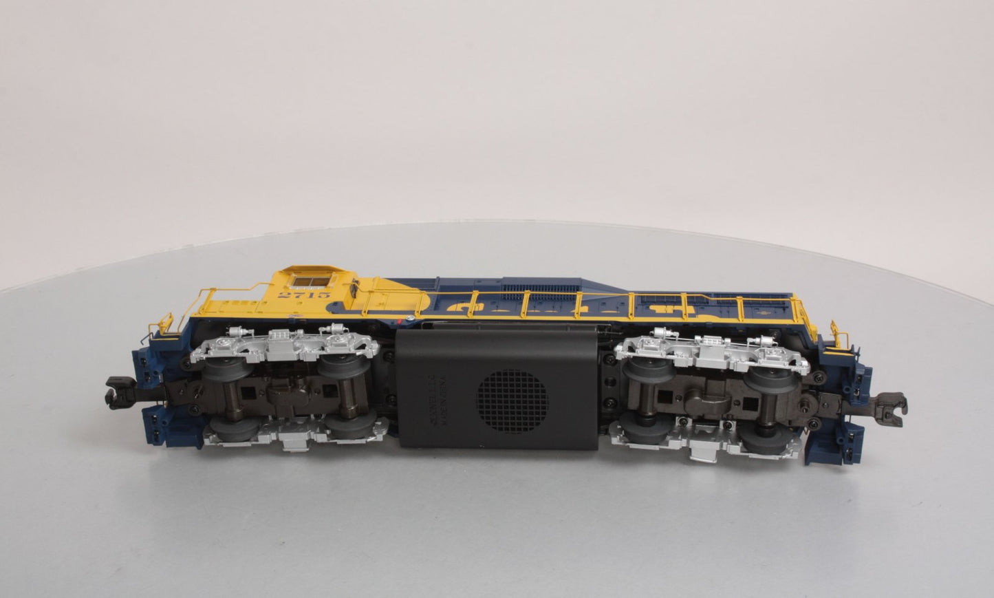 Lionel 6-28387 Santa Fe Non-Powered GP30 Diesel Locomotive #2715