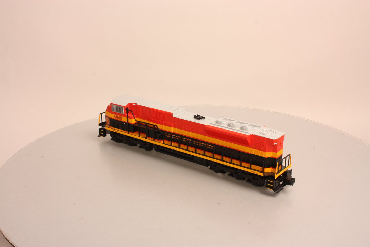 Williams 21817 O Gauge Kansas City Southern SD90 Powered Diesel Locomotive #4040