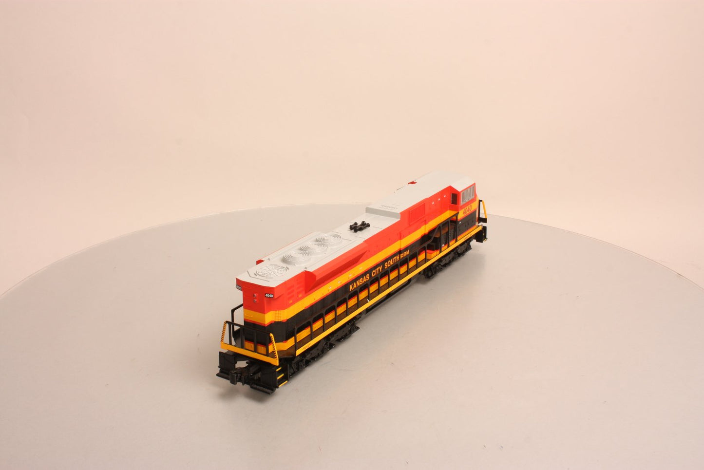 Williams 21817 O Gauge Kansas City Southern SD90 Powered Diesel Locomotive #4040