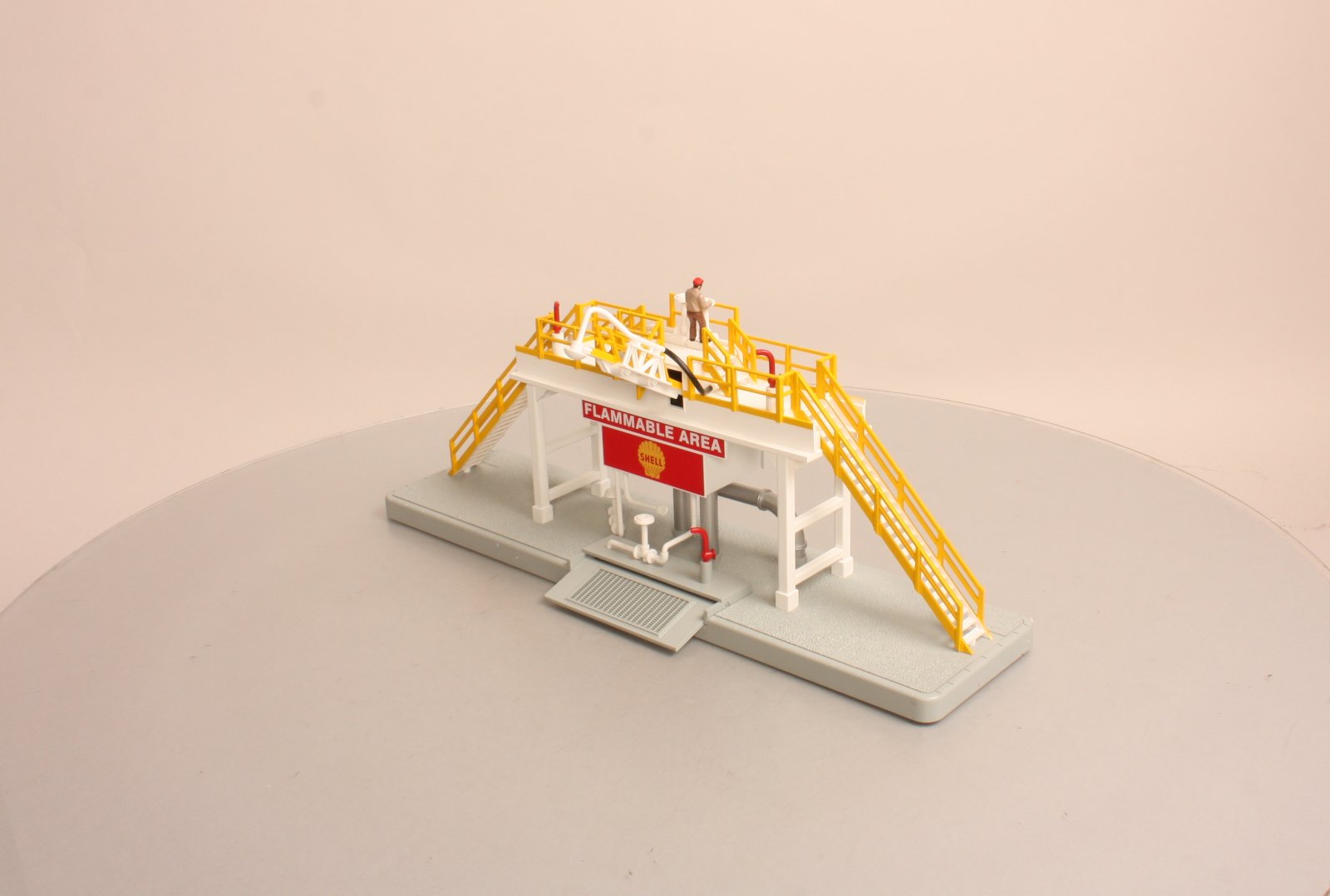 MTH 30-9141 O Shell Operating Storage Tank Station