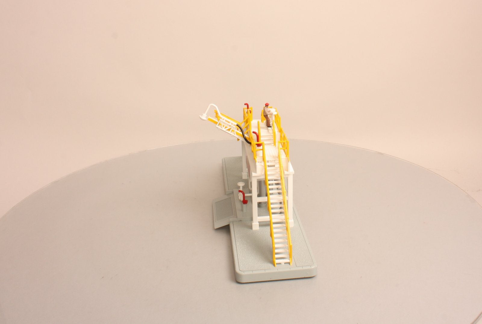 MTH 30-9141 O Shell Operating Storage Tank Station