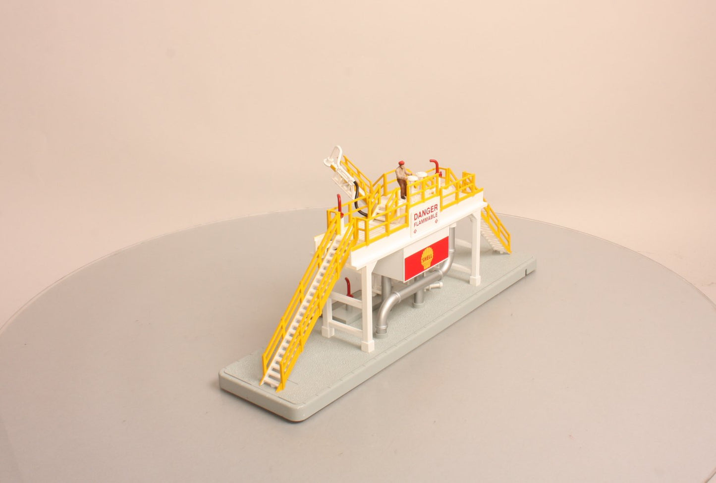 MTH 30-9141 O Shell Operating Storage Tank Station