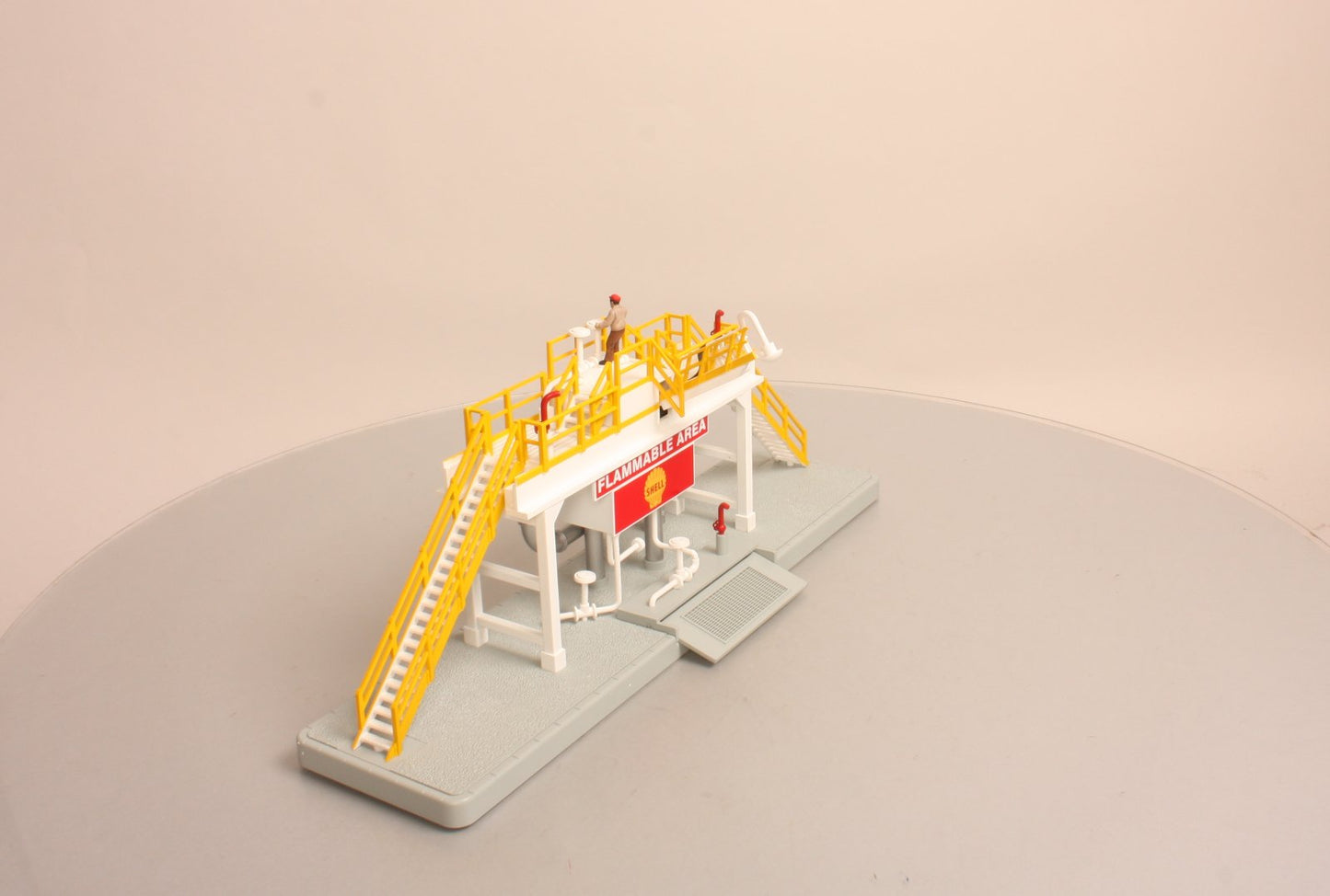 MTH 30-9141 O Shell Operating Storage Tank Station