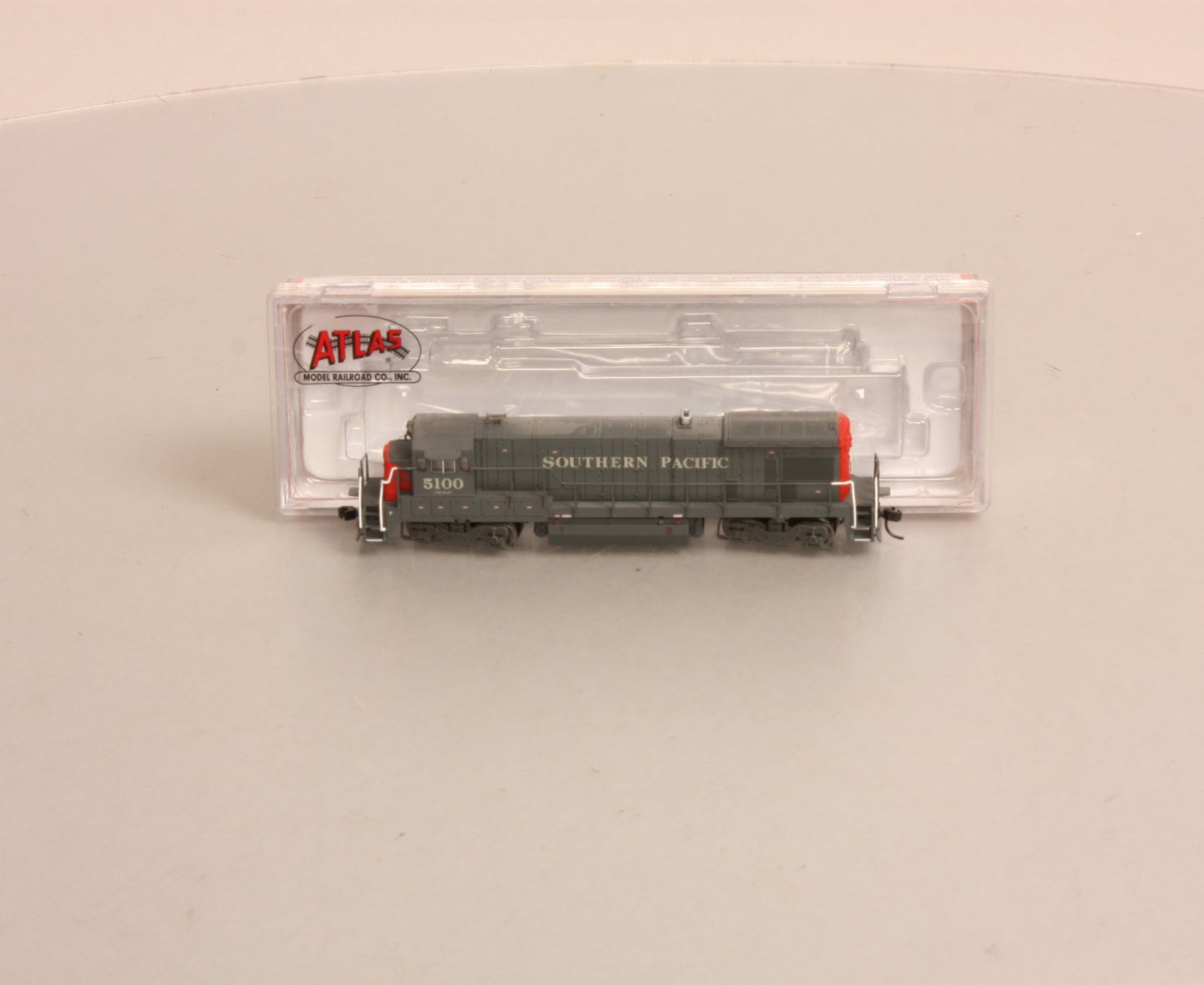 Atlas 49724 N Southern Pacific B23-7 Diesel Locomotive Standard DC #5100