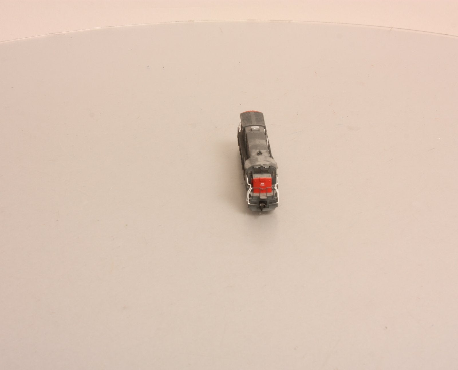 Atlas 49911 N Cotton Belt B30-7 Diesel Locomotive Standard DC #7798