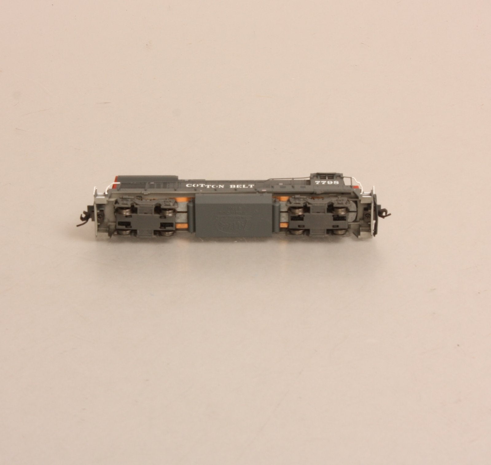Atlas 49911 N Cotton Belt B30-7 Diesel Locomotive Standard DC #7798