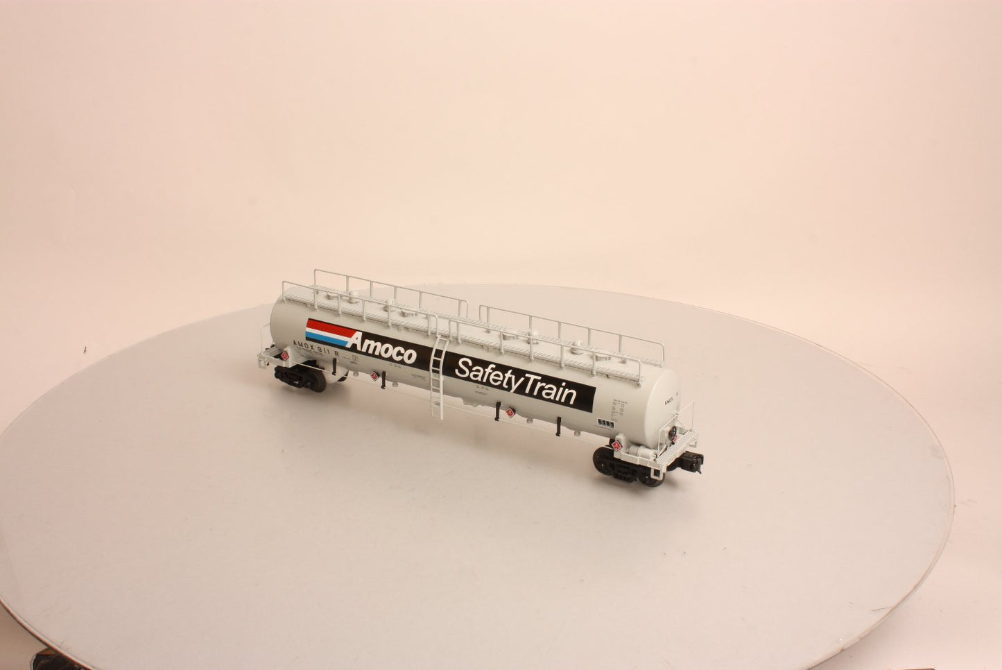 MTH 20-96230 O Amoco 20000g 4-Compartment Tank Car #AMOX911R