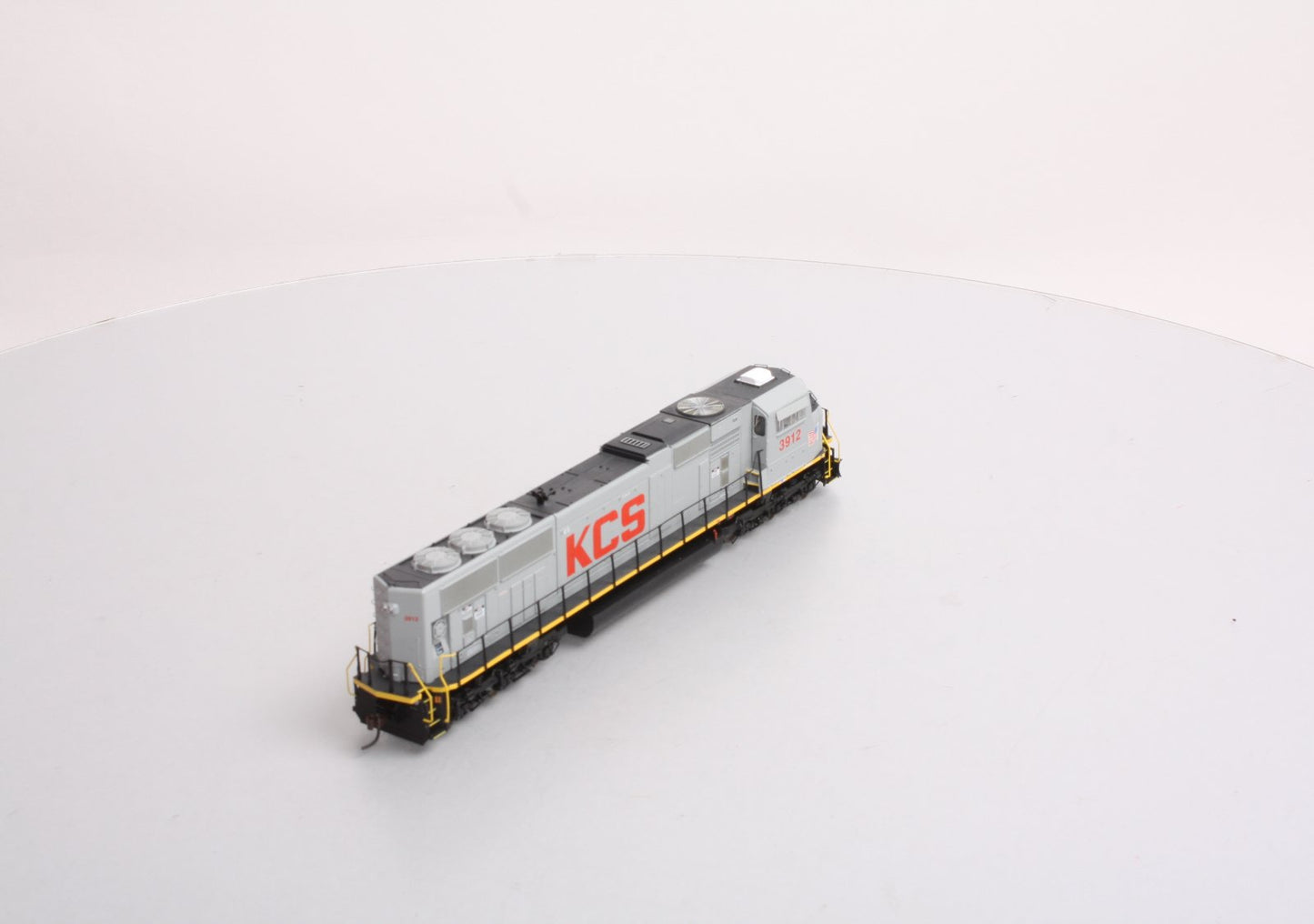 Athearn G64759 HO Kansas City Southern SD70MAC Diesel Locomotive #3912