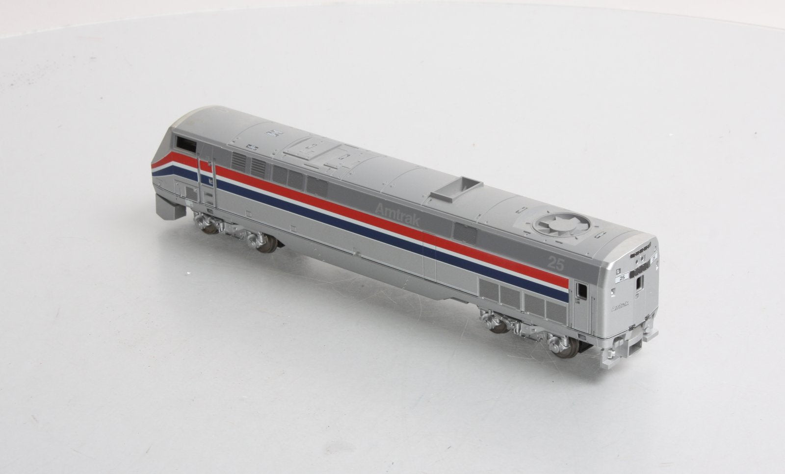 Athearn 88836 HO AMD103/P42, Amtrak/Phase III #25