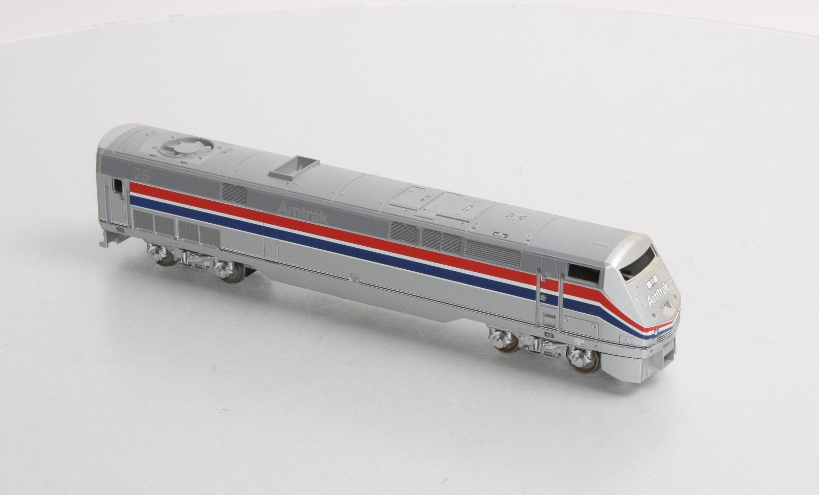 Athearn 88836 HO AMD103/P42, Amtrak/Phase III #25