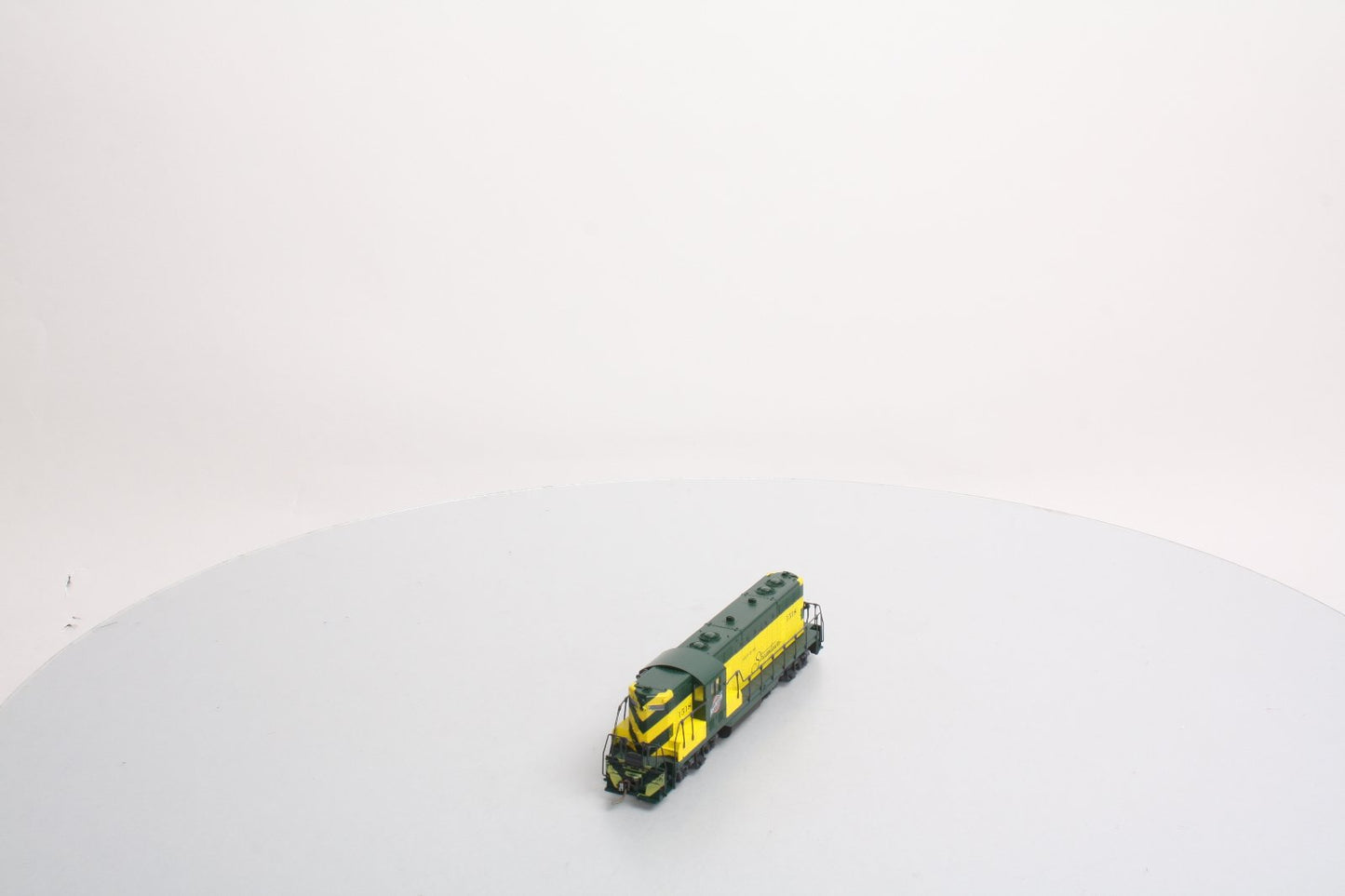Atlas 8230 C&NW #1518 GP-7 Diesel w/ DCC & Light