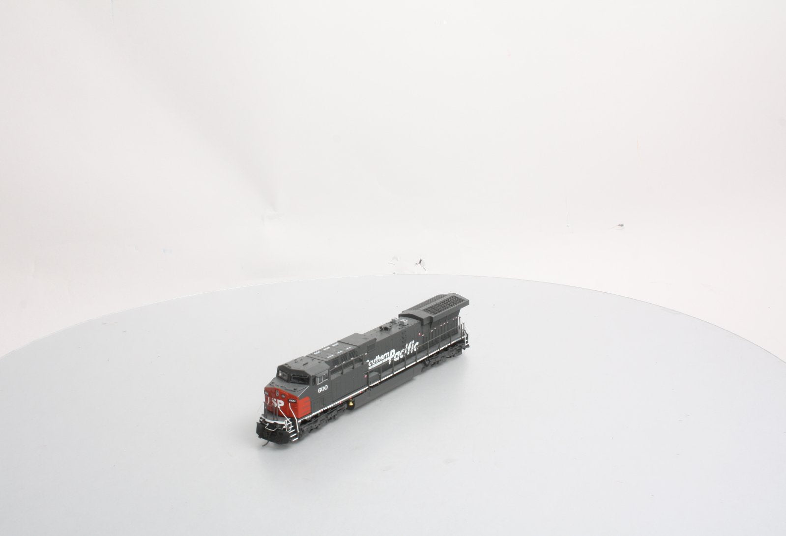 Broadway Limited 2611 HO SP GE AC6000CW Paragon2™ Diesel Locomotive #600