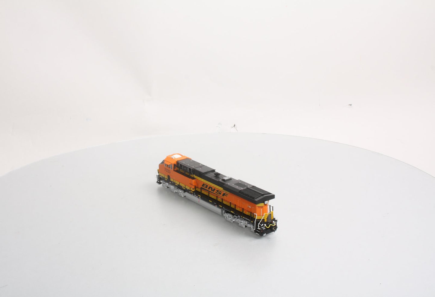 MTH 80-2328-1 HO BNSF GE ES44AC Diesel Locomotive w/PS3.0 & DCC #7033