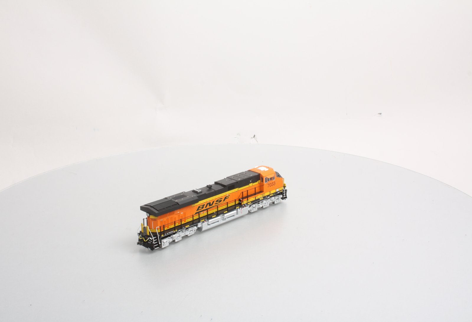 MTH 80-2328-1 HO BNSF GE ES44AC Diesel Locomotive w/PS3.0 & DCC #7033