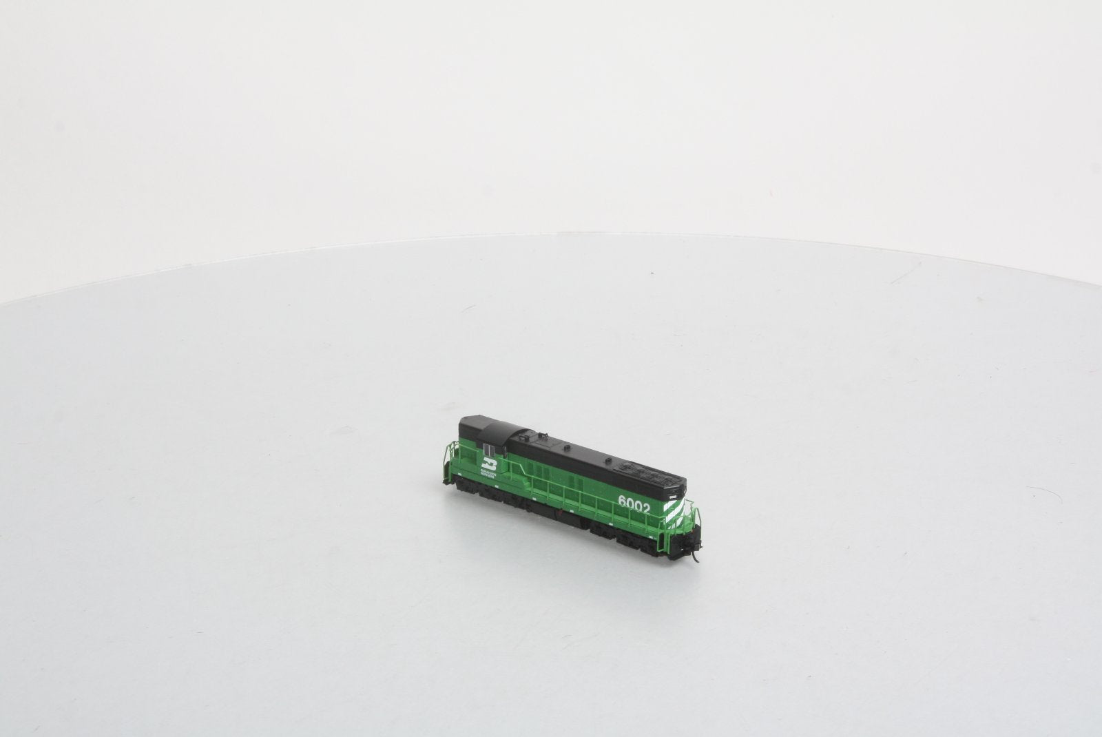 Atlas 53614 N Burlington Northern SD-7 Diesel Locomotive Standard DC #6002