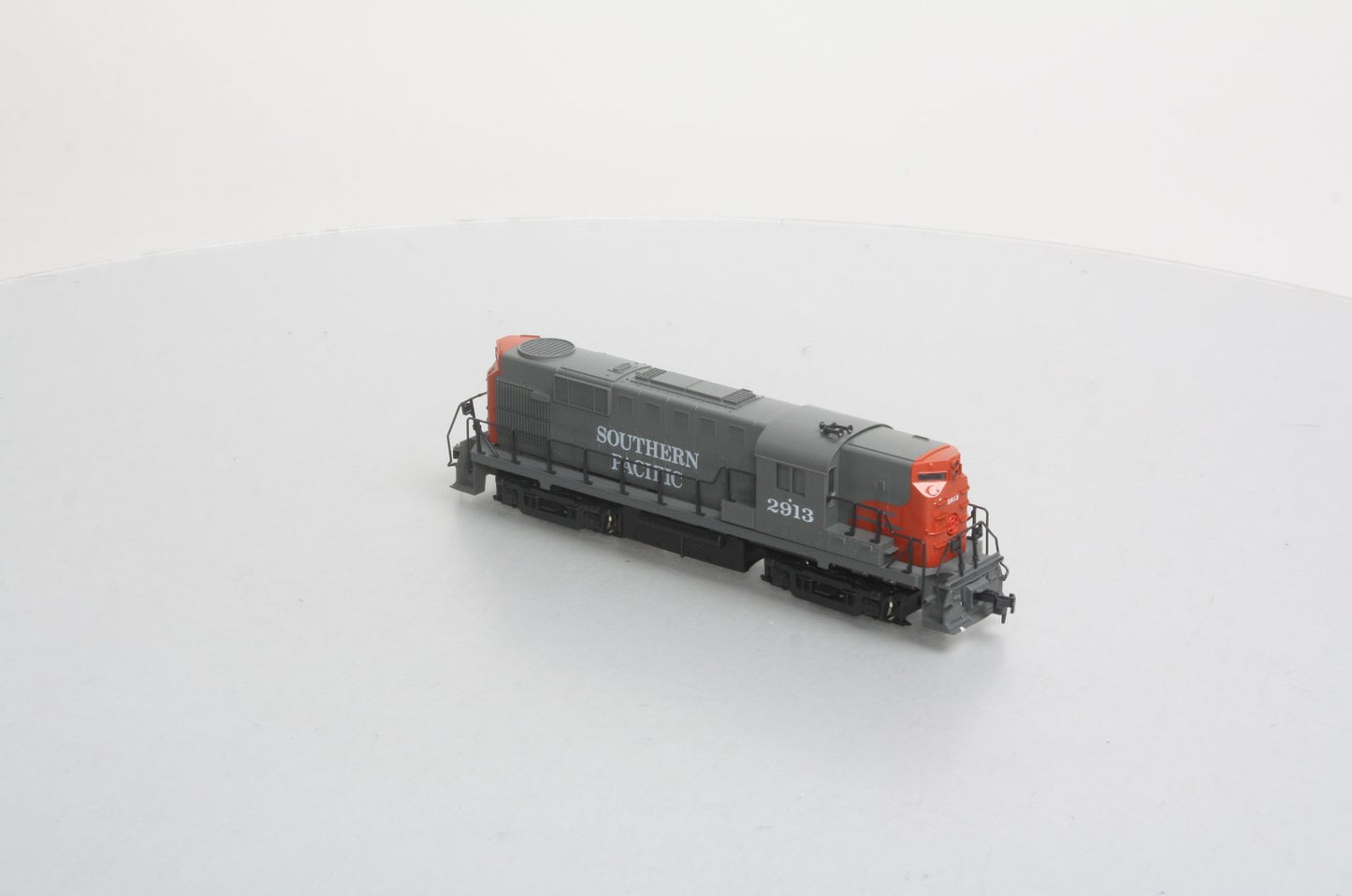 Atlas 7093 HO Scale Southern Pacific RS-11 Diesel Engine #2913