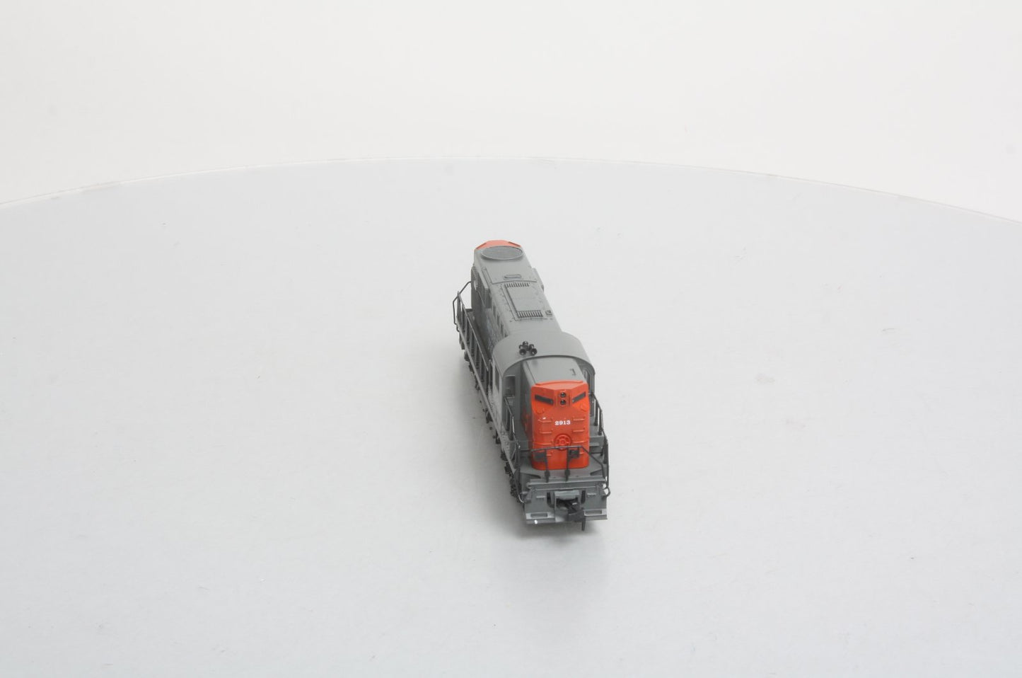 Atlas 7093 HO Scale Southern Pacific RS-11 Diesel Engine #2913