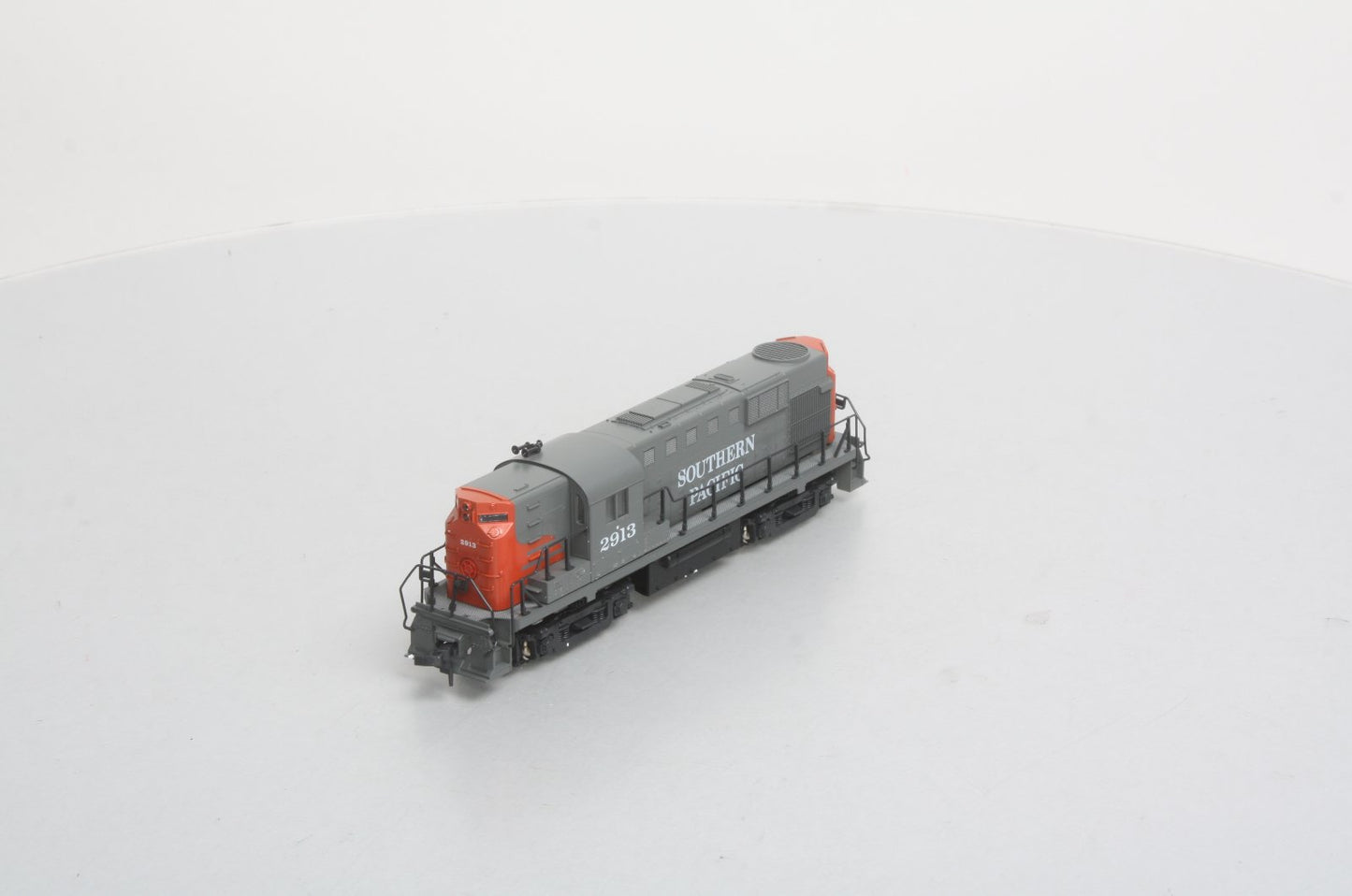 Atlas 7093 HO Scale Southern Pacific RS-11 Diesel Engine #2913