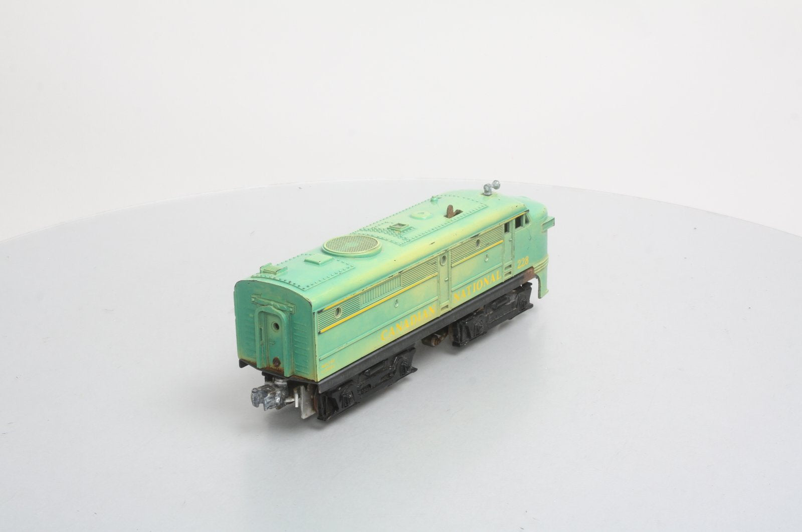 Lionel 228 Vintage O Canadian National Alco A Pwd. Diesel Locomotive - RARE