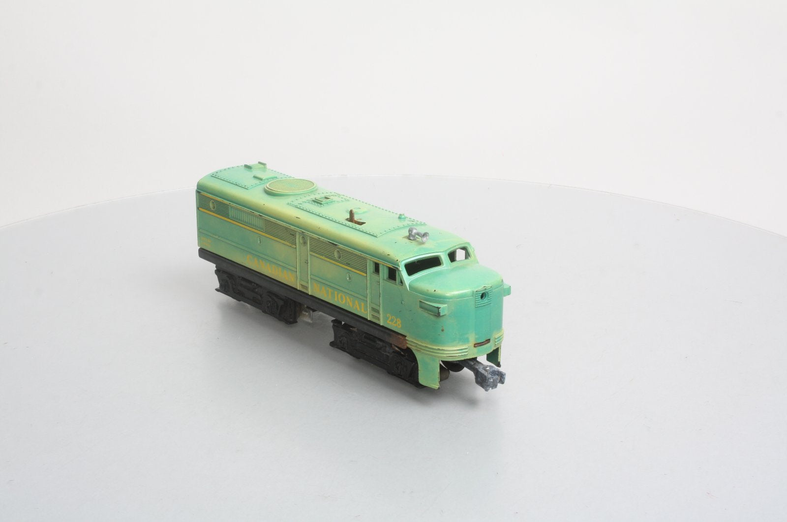 Lionel 228 Vintage O Canadian National Alco A Pwd. Diesel Locomotive - RARE