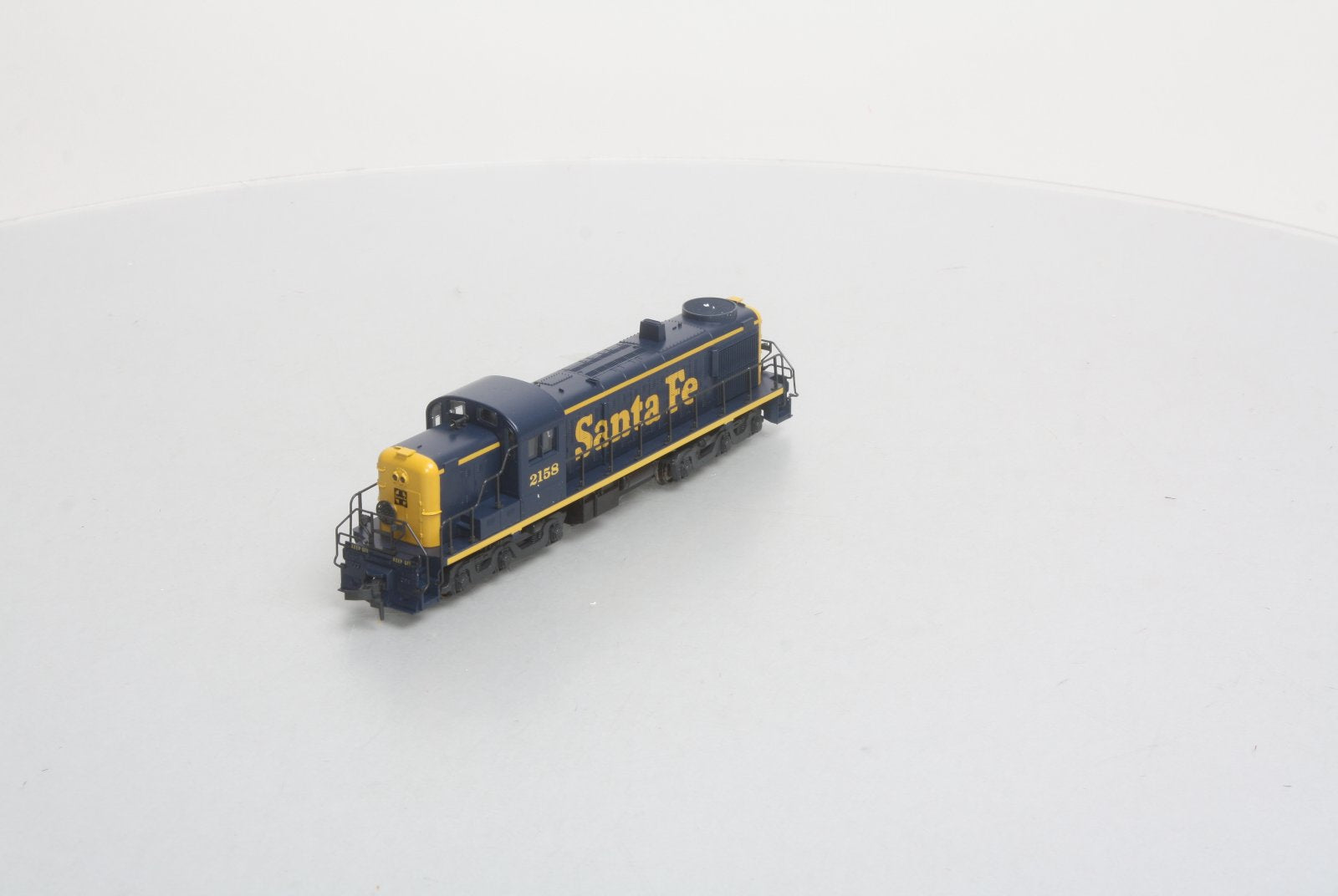 Atlas 8173 HO Scale Santa Fe RSD4/5 Diesel Locomotive #2158