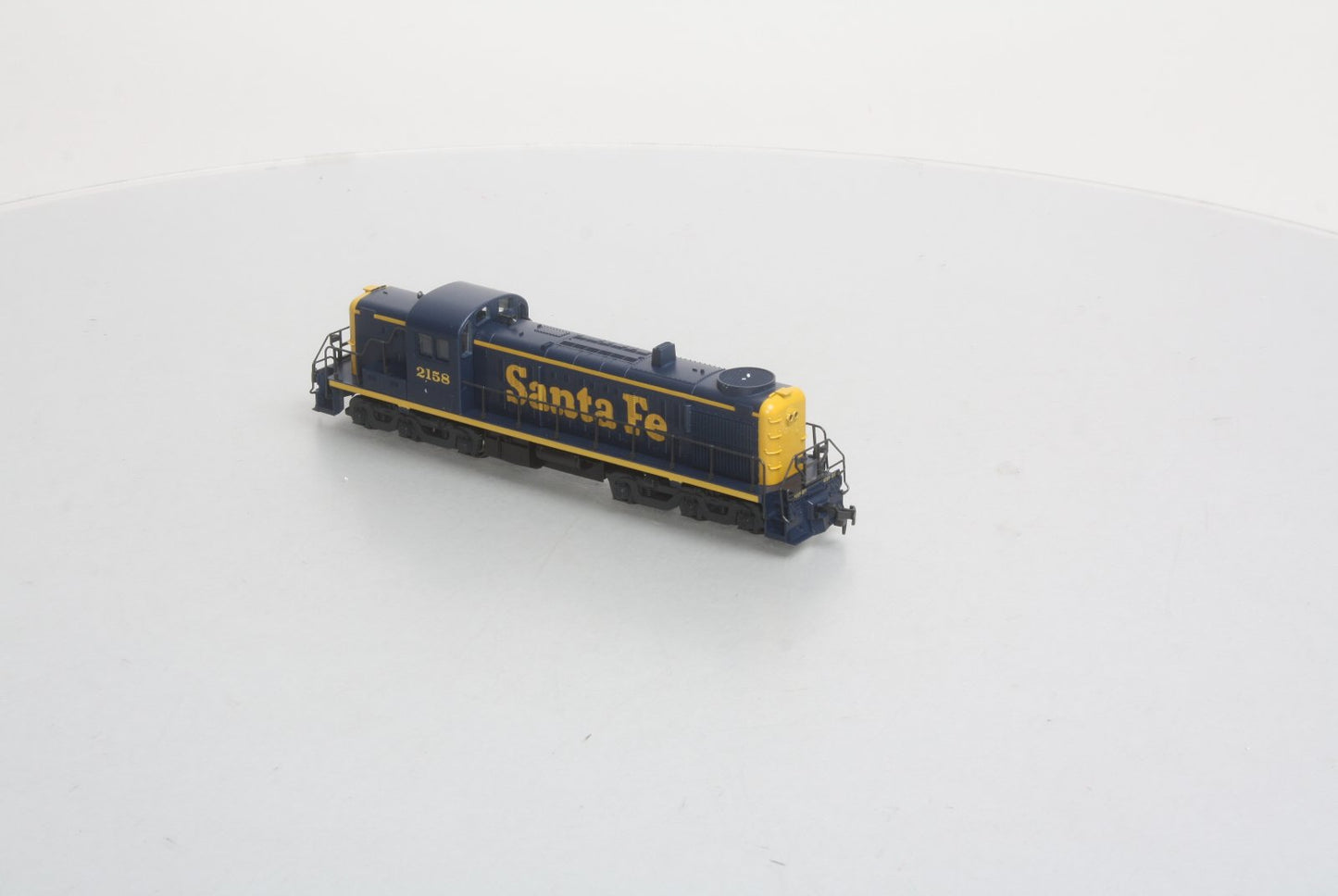 Atlas 8173 HO Scale Santa Fe RSD4/5 Diesel Locomotive #2158