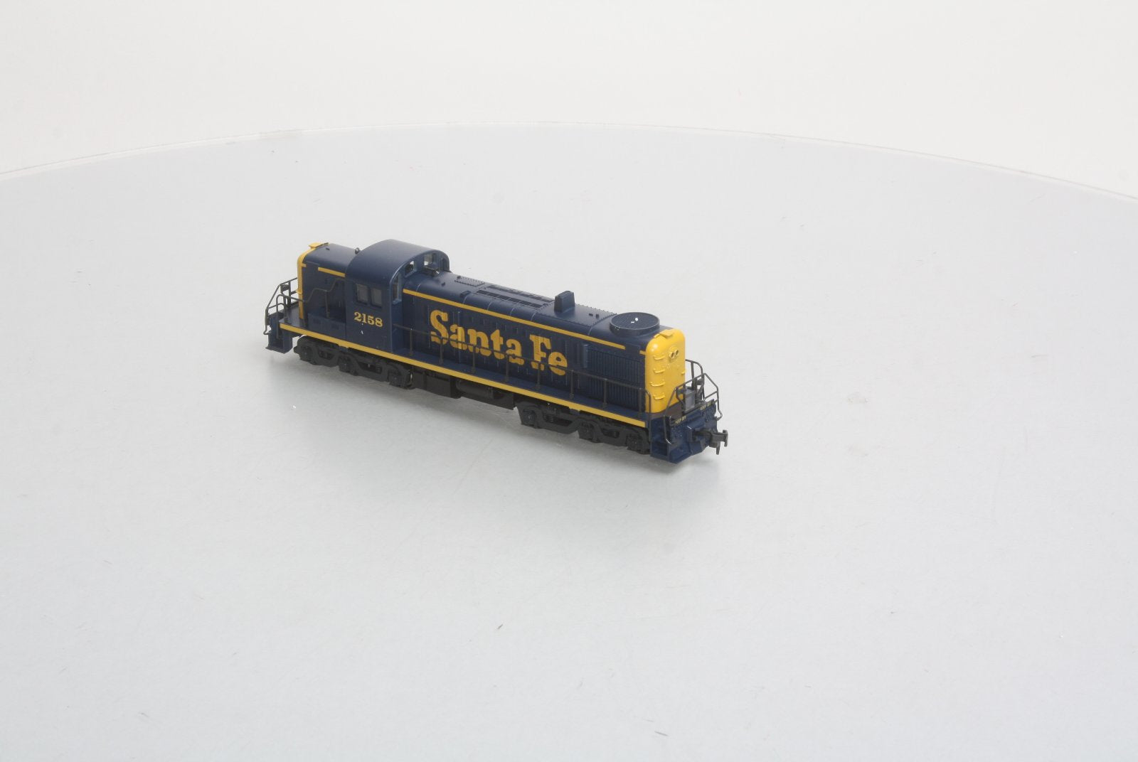 Atlas 8173 HO Scale Santa Fe RSD4/5 Diesel Locomotive #2158