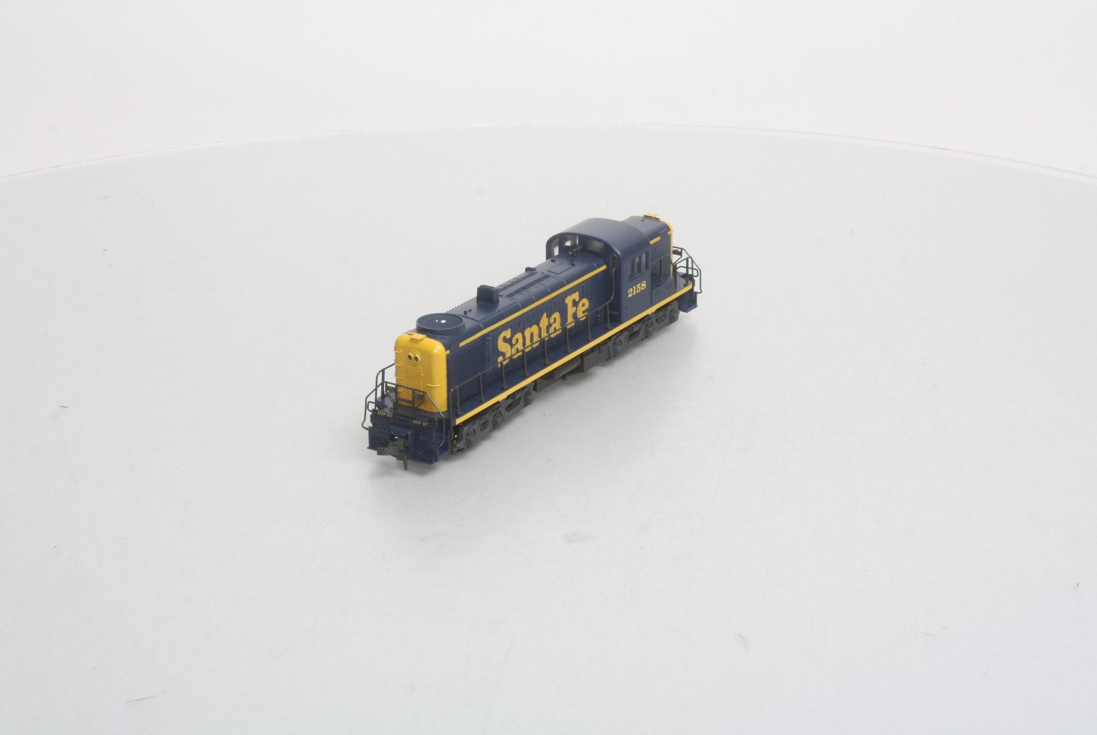 Atlas 8173 HO Scale Santa Fe RSD4/5 Diesel Locomotive #2158