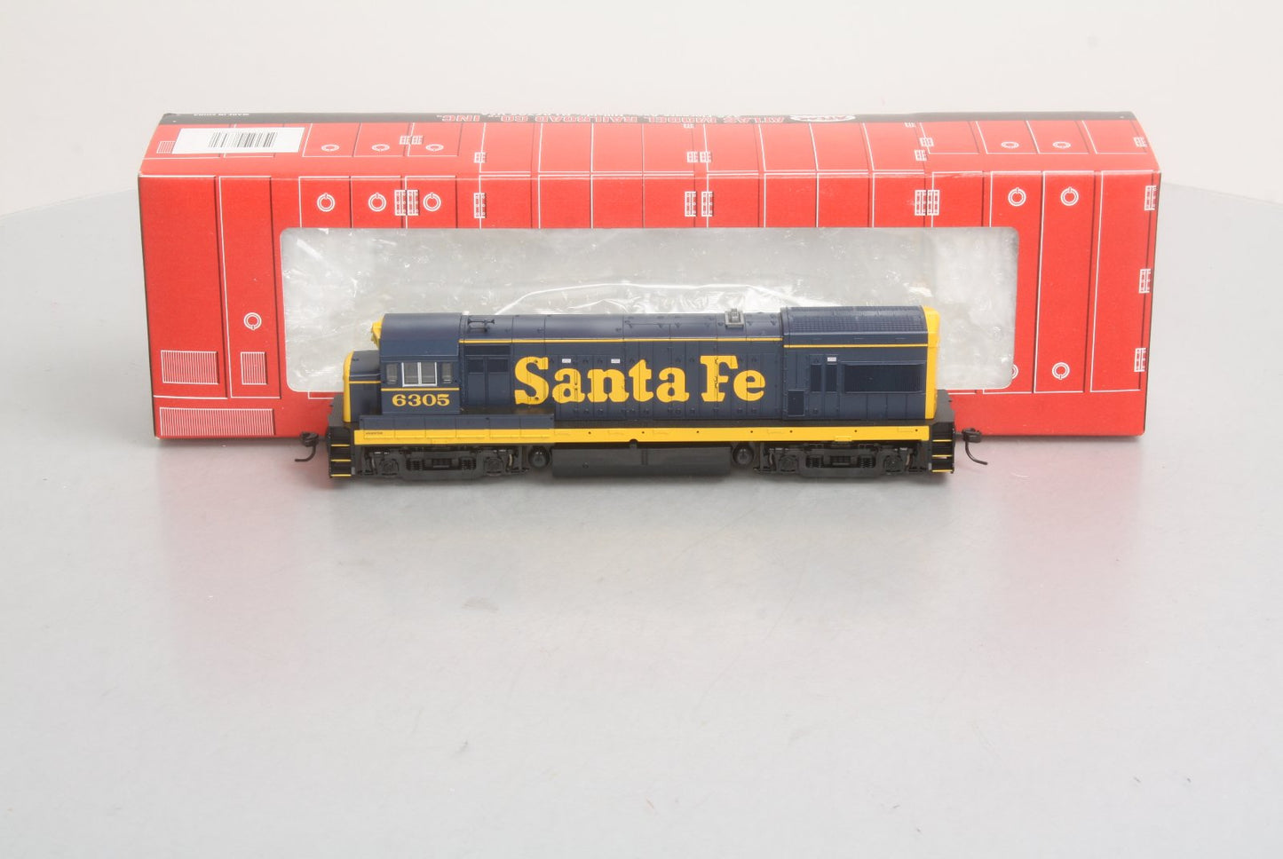 Atlas 8653 HO Scale AT&SF GE U23B Diesel Locomotive #6305 -DC