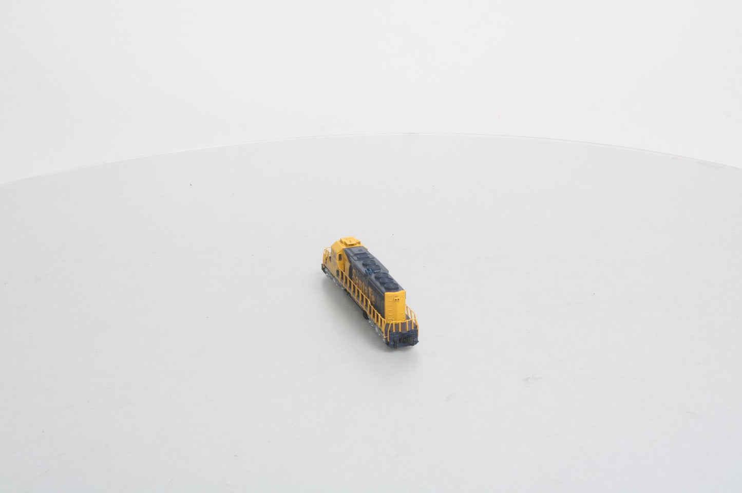 Kato 176-8202 Santa Fe SD40-2 Diesel Locomotive #5092