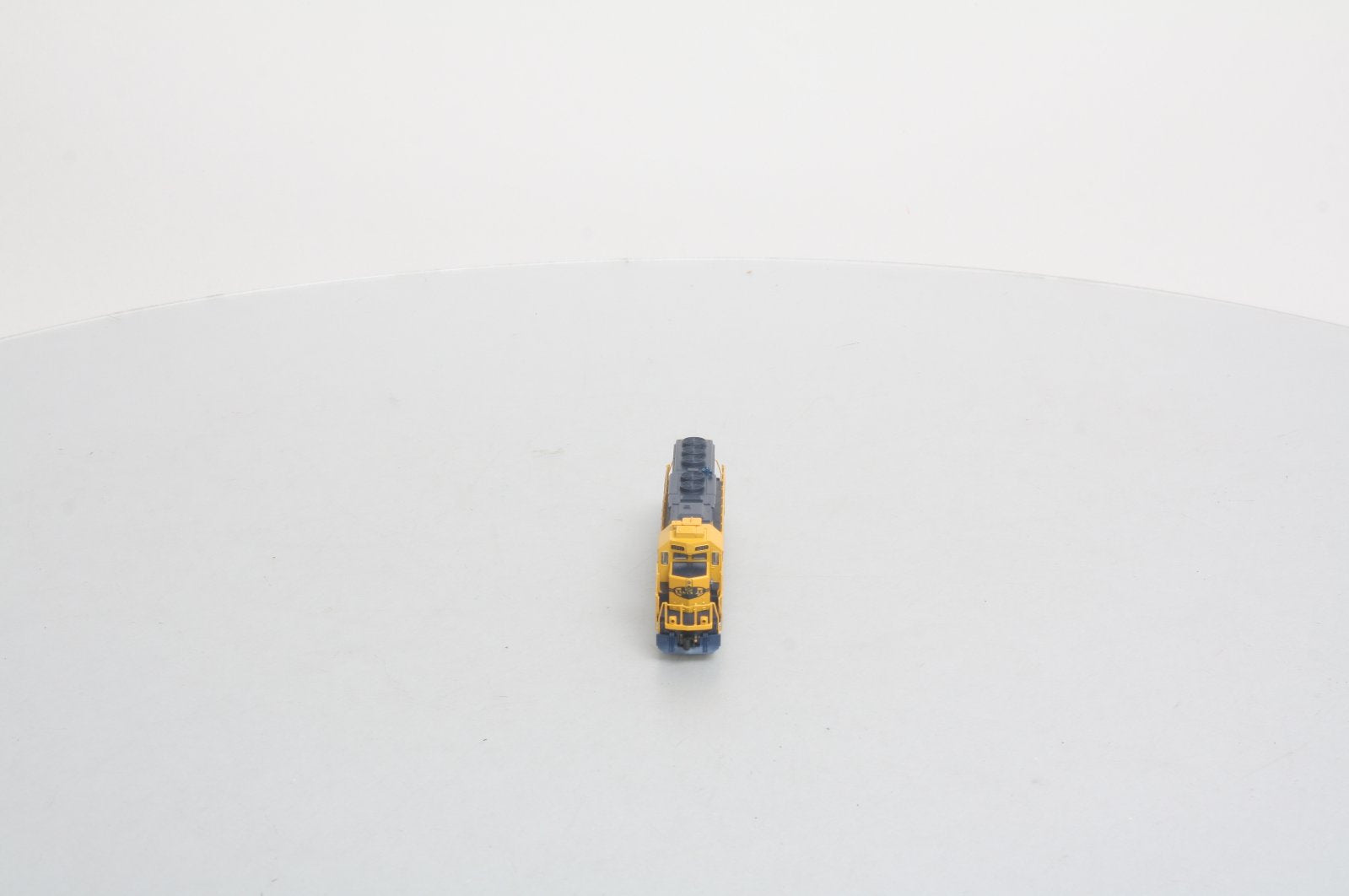 Kato 176-8202 Santa Fe SD40-2 Diesel Locomotive #5092