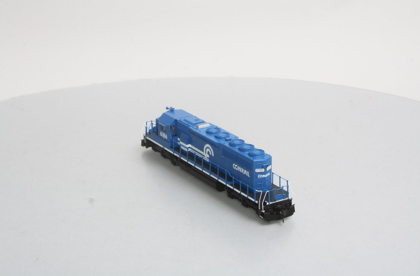 Broadway Limited 4212 HO Conrail EMD SD40-2 Low-Nose Paragon3™ #6386