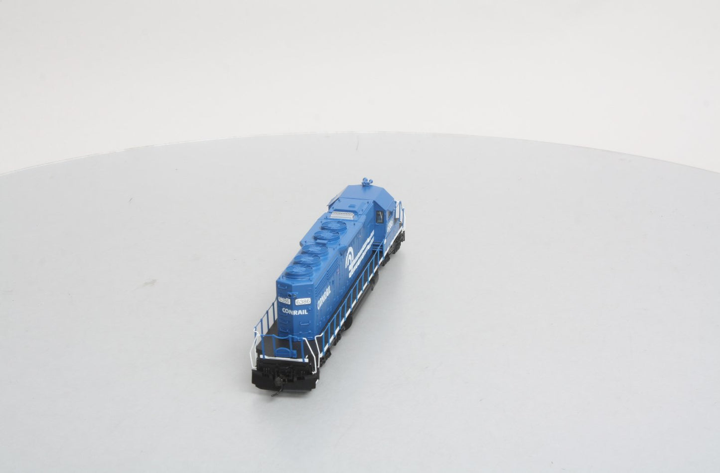 Broadway Limited 4212 HO Conrail EMD SD40-2 Low-Nose Paragon3™ #6386