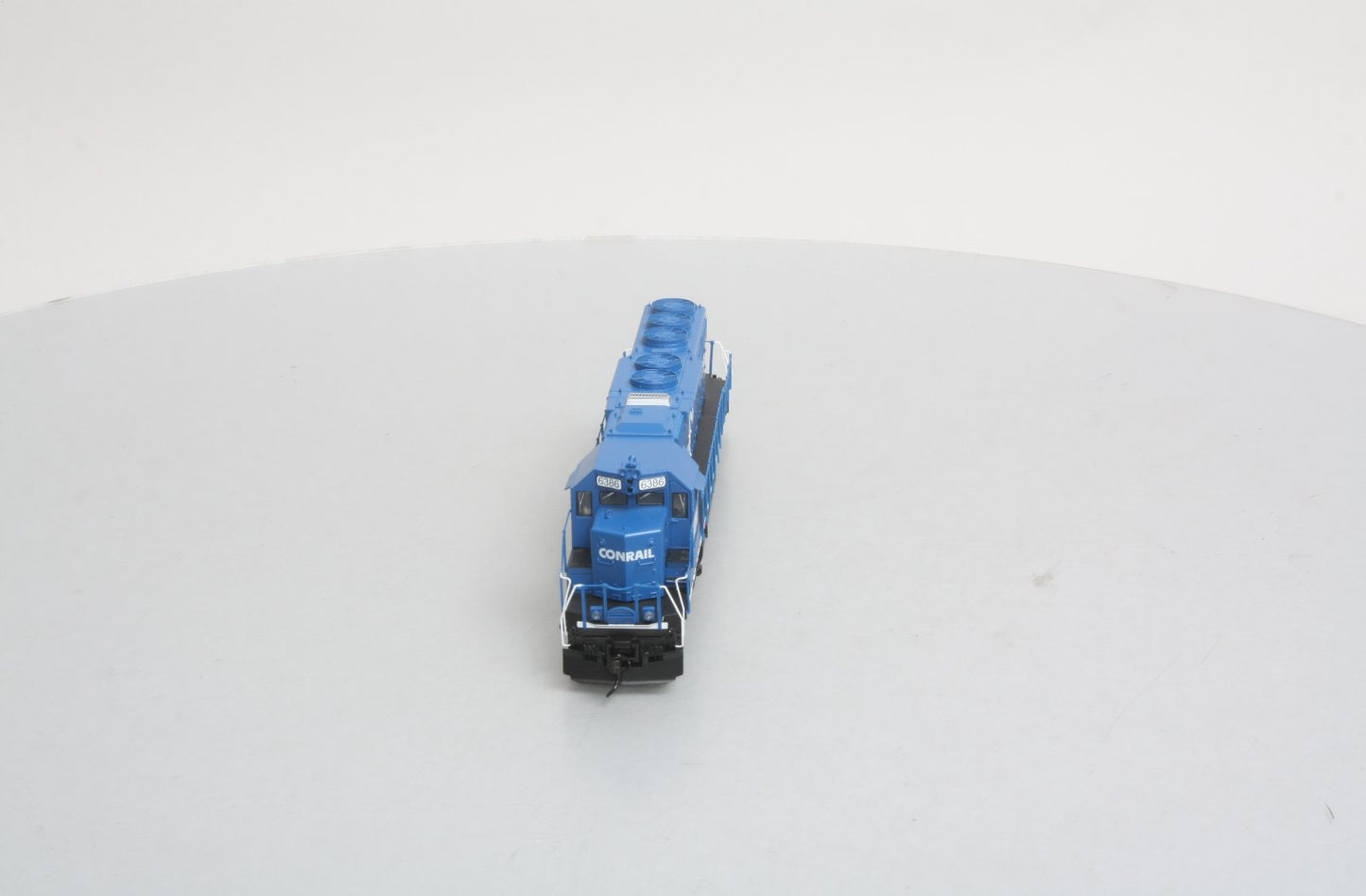 Broadway Limited 4212 HO Conrail EMD SD40-2 Low-Nose Paragon3™ #6386
