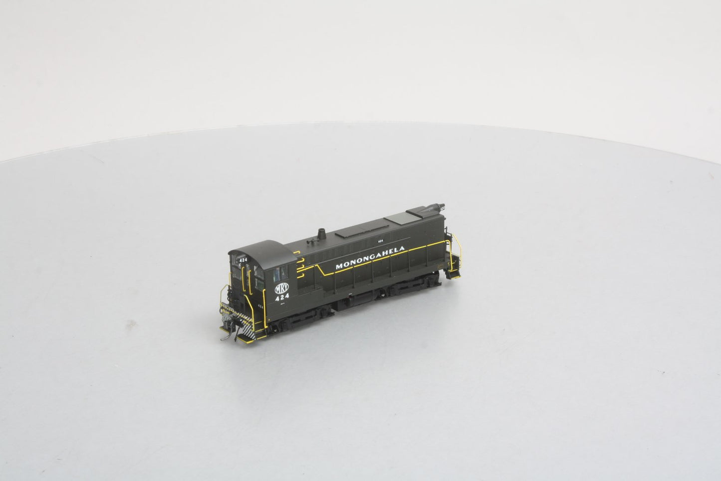 Bowser 23934 HO Baldwin S12, MGA #424