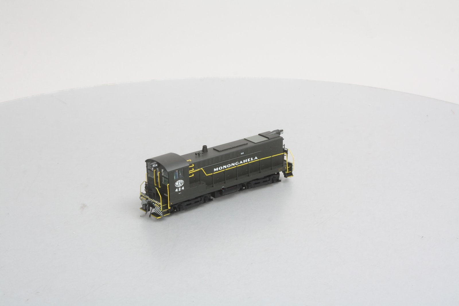 Bowser 23934 HO Baldwin S12, MGA #424