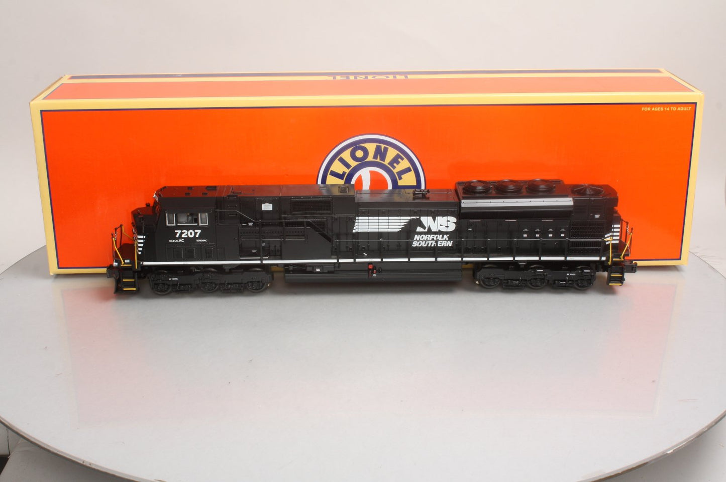 Lionel 6-38584 Norfolk Southern Legacy SD80MAC Diesel Locomotive #7207