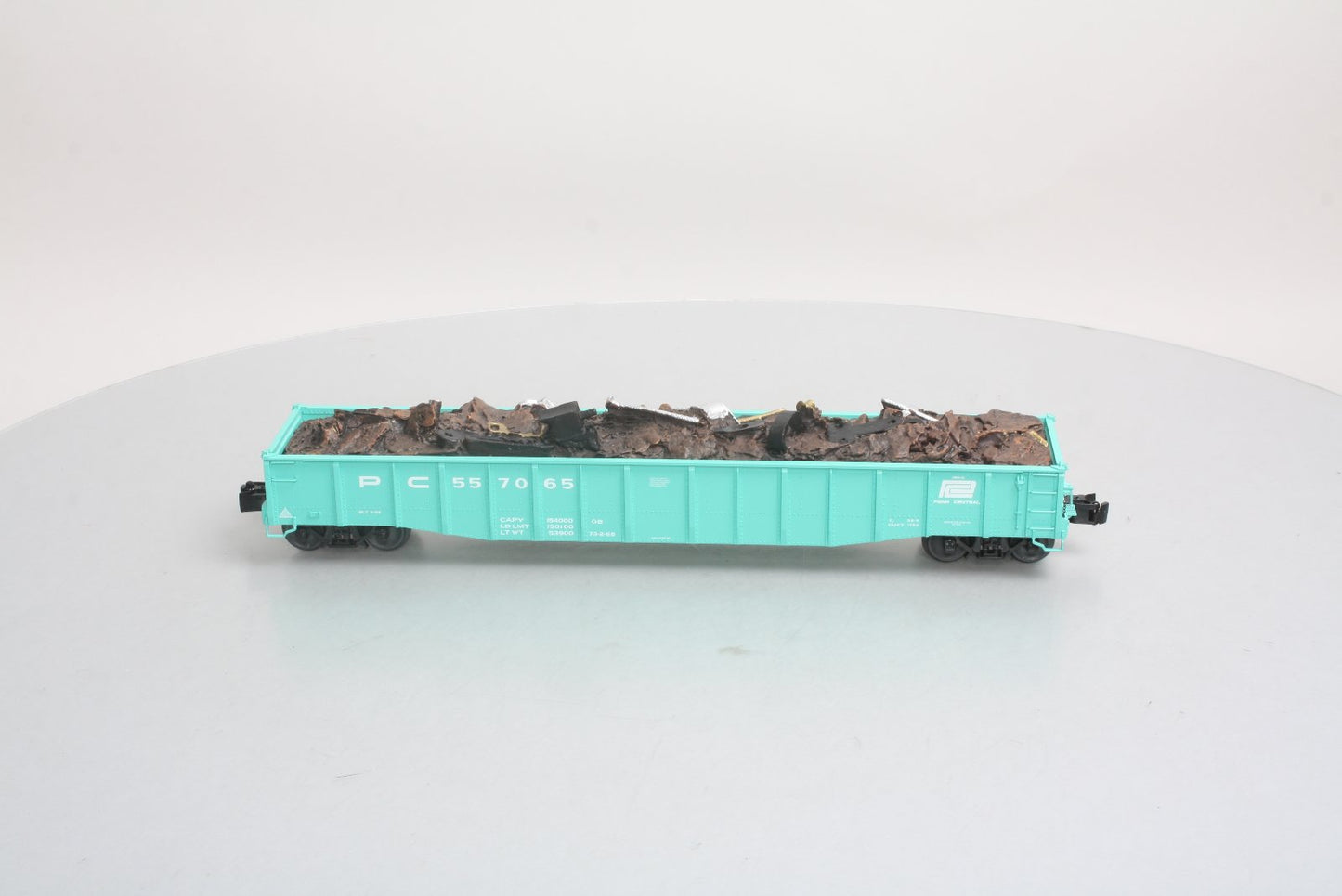 Lionel 6-82860 O Gauge Penn Central PS-5 Gondola #557065 With Scrap Load